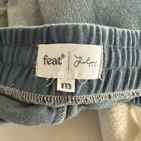 FEAT - Helen Owen set - Picture 4 of 5